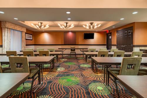 holiday inn express hotel and suites hobbs by ihg