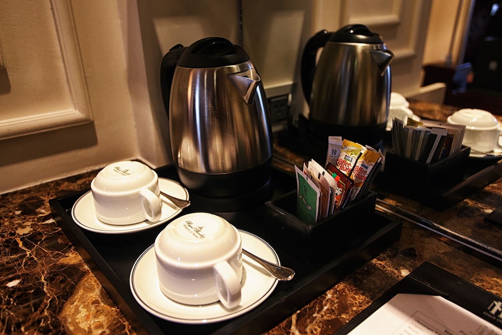 sofitel legend metropole hanoi