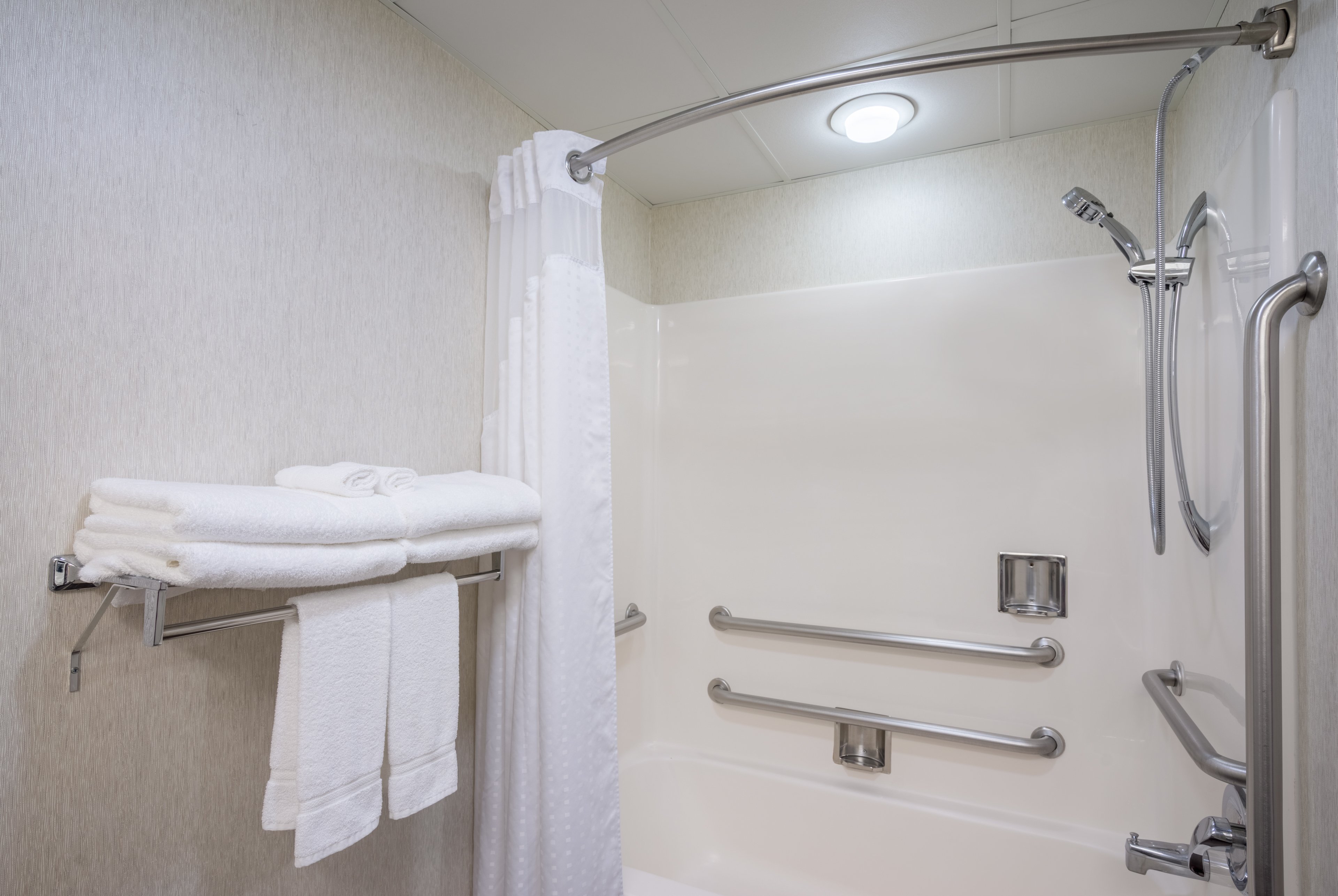 holiday inn express hanover by ihg
