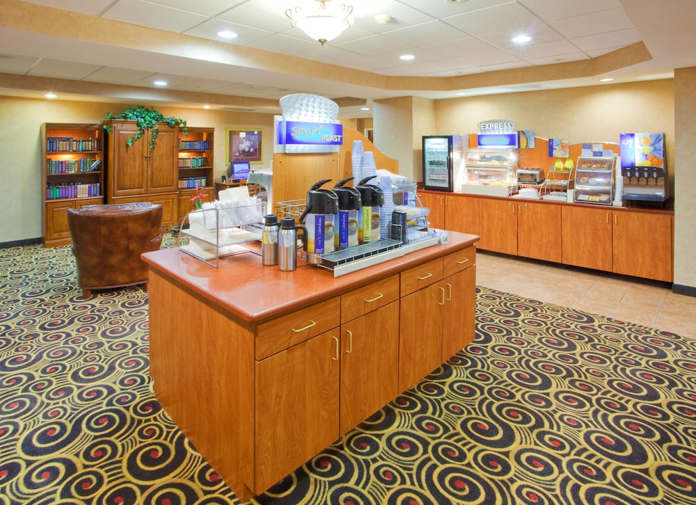 holiday inn express hanover by ihg