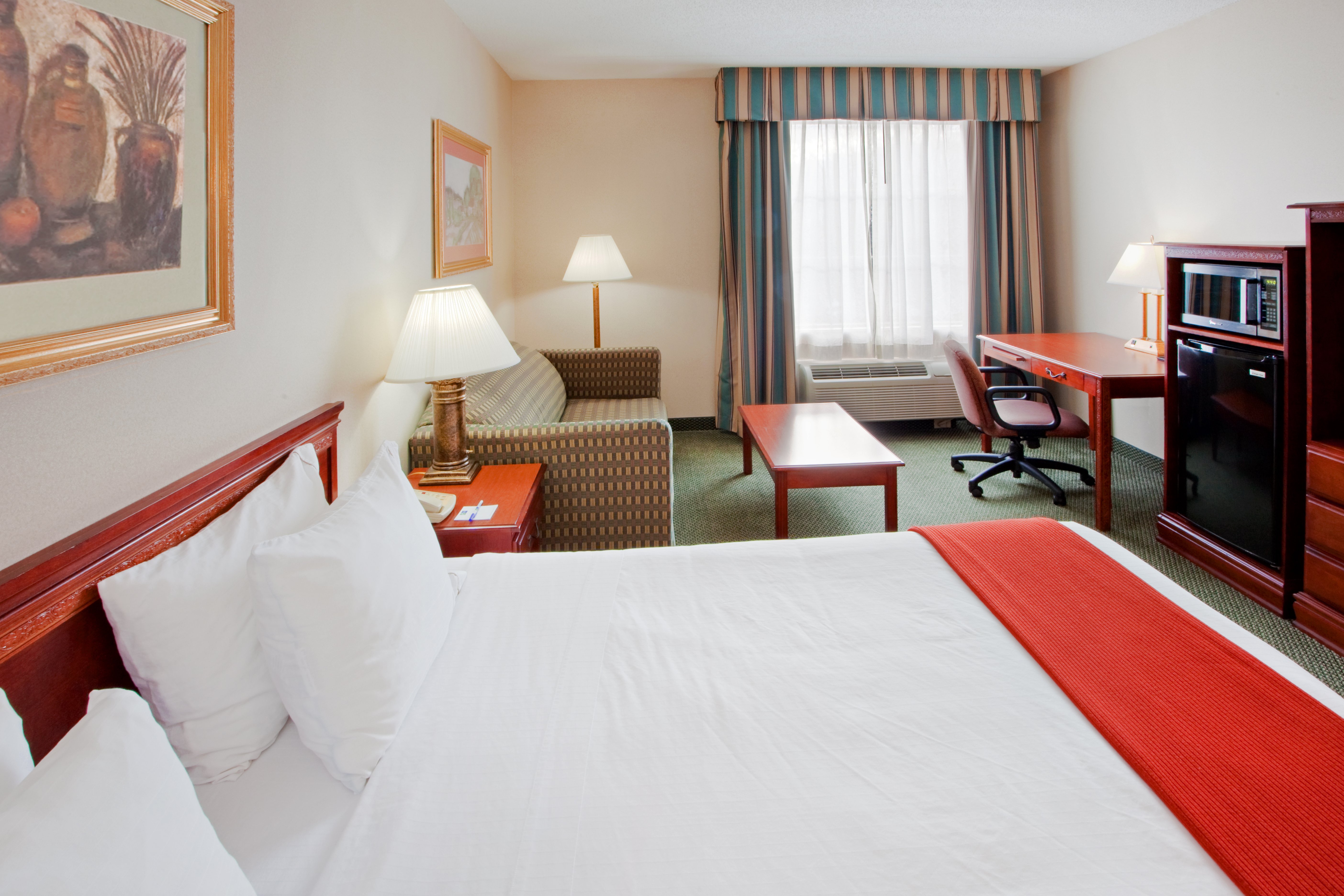 holiday inn express hanover by ihg
