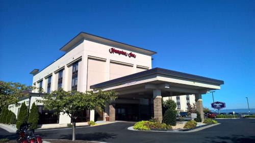 hampton inn harrisonburg university