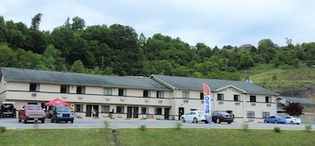 American Elite Inn,Hazard>>Buckhorn,2 star