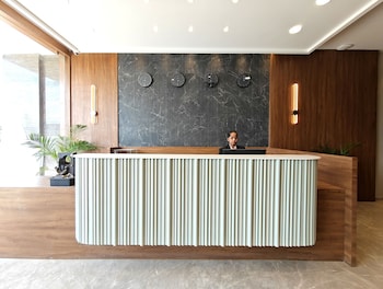 the sky imperial hotel kailash