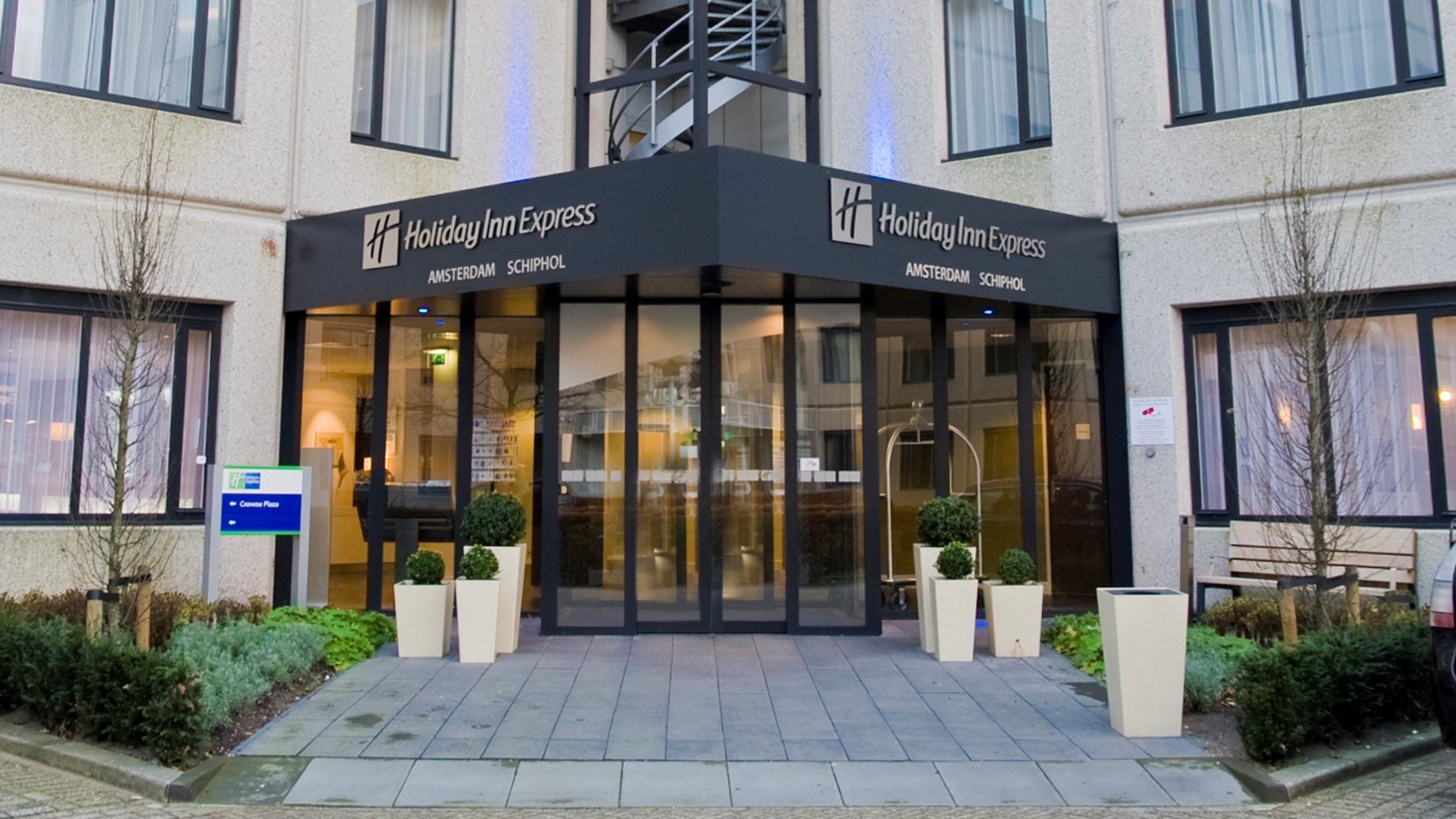 holiday inn express amsterdam schiphol by ihg