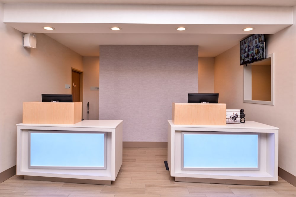 holiday inn express and suites lacey