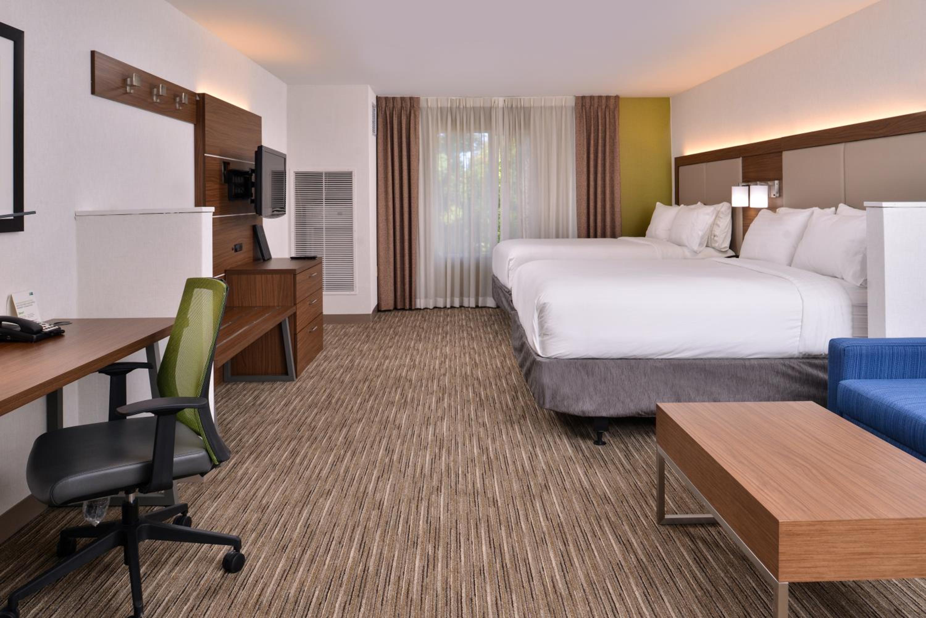 holiday inn express and suites lacey