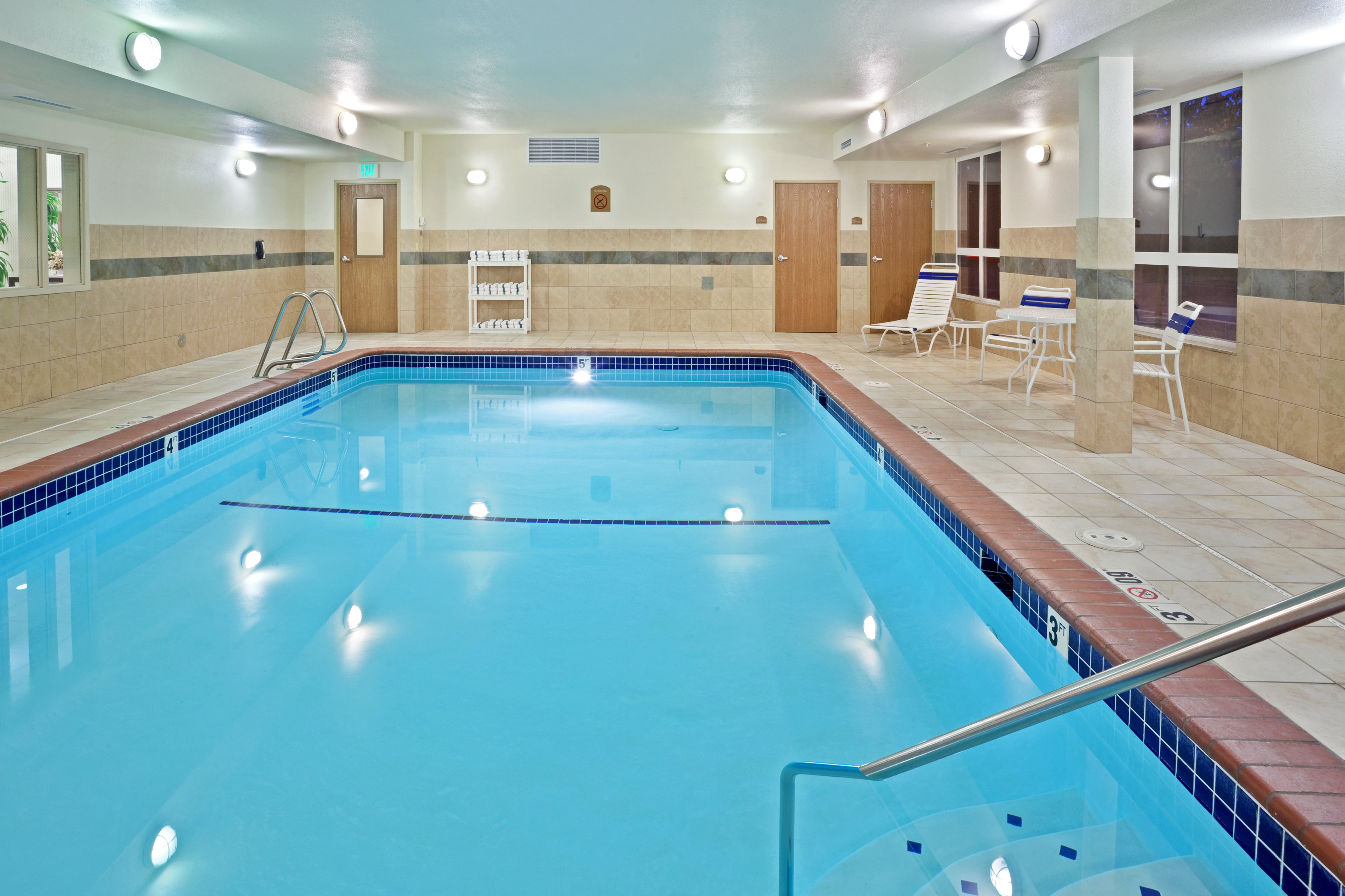 holiday inn express and suites lacey