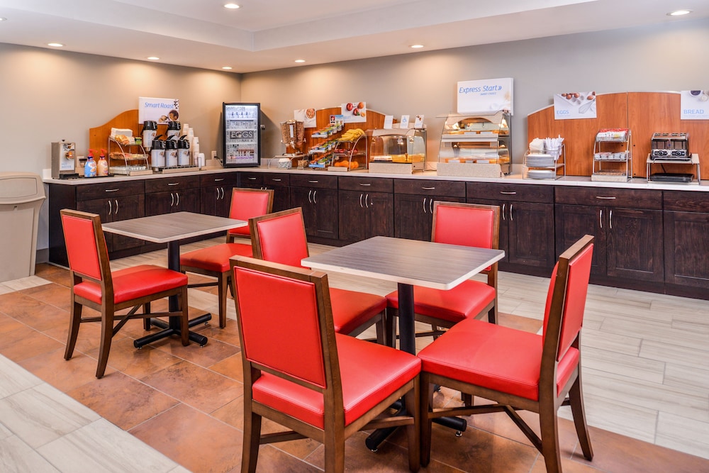 holiday inn express and suites lacey