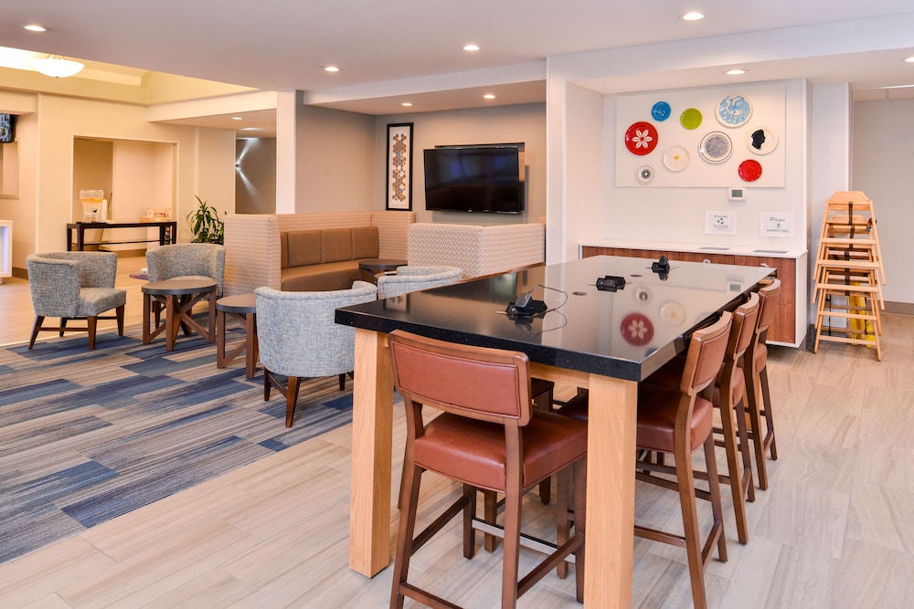 holiday inn express and suites lacey