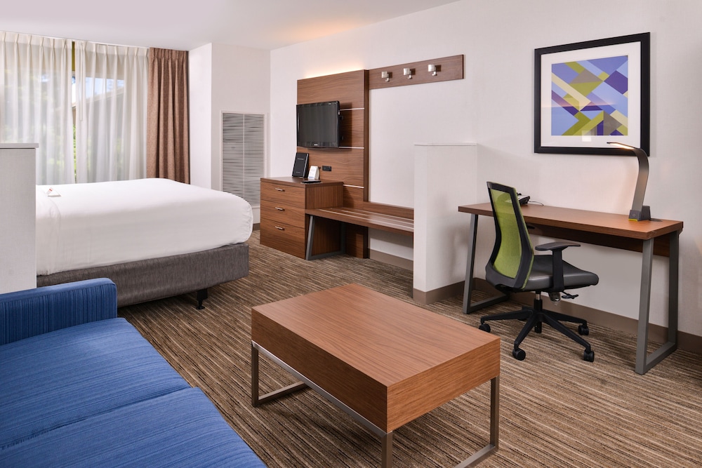 holiday inn express and suites lacey