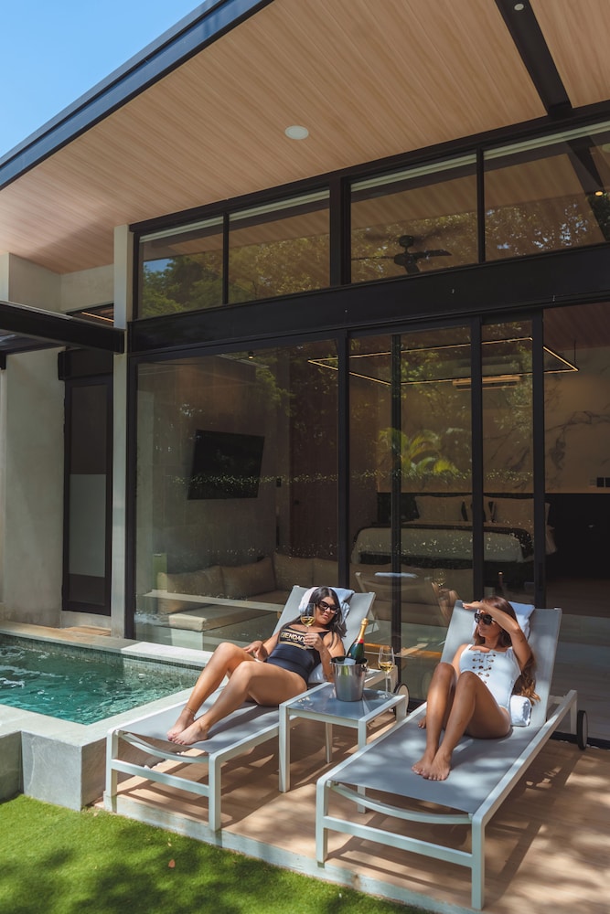 epic tamarindo boutique hotel