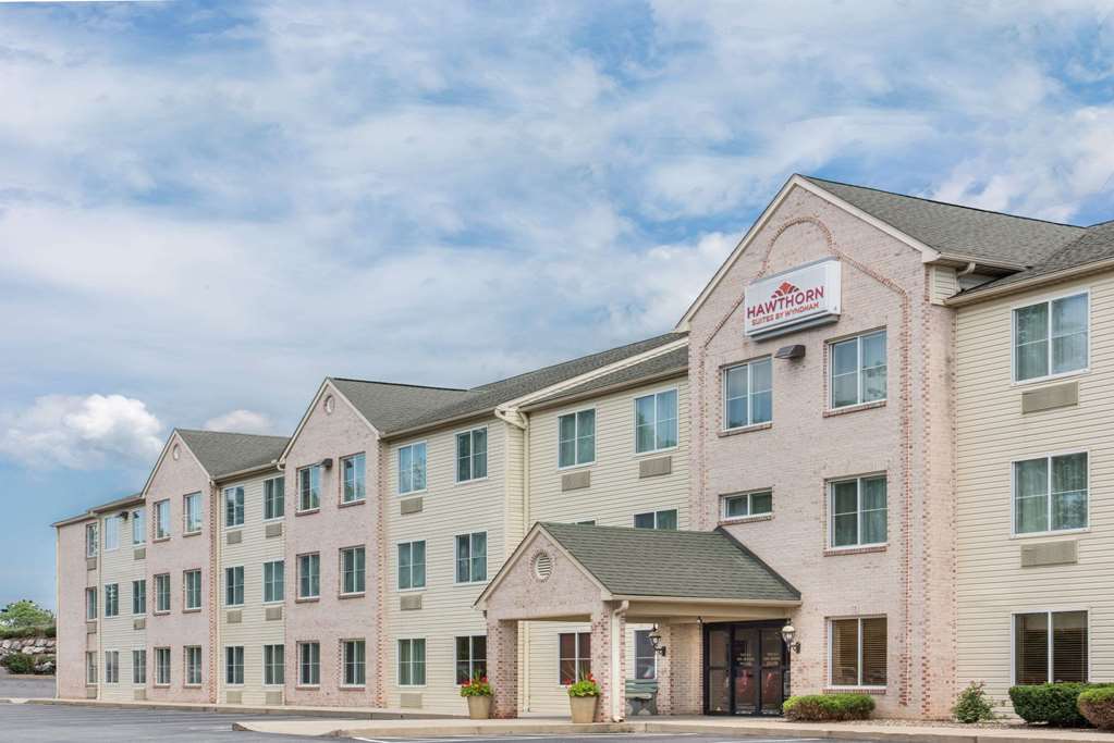 lancaster suites