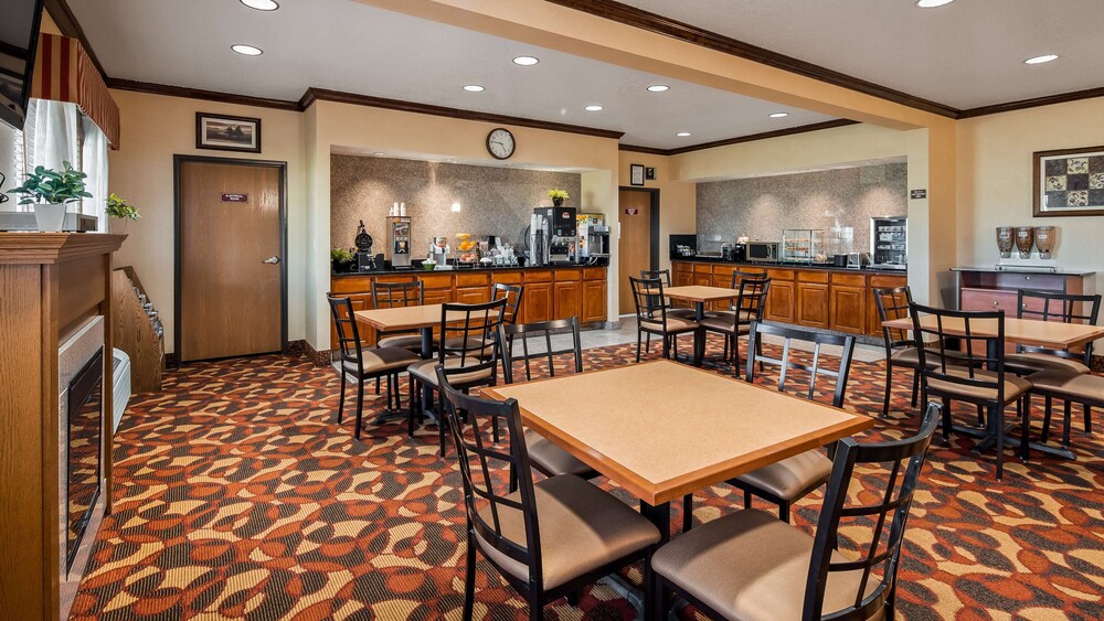 best western laramie inn and suites