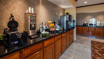 best western laramie inn and suites