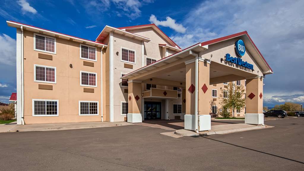 best western laramie inn and suites