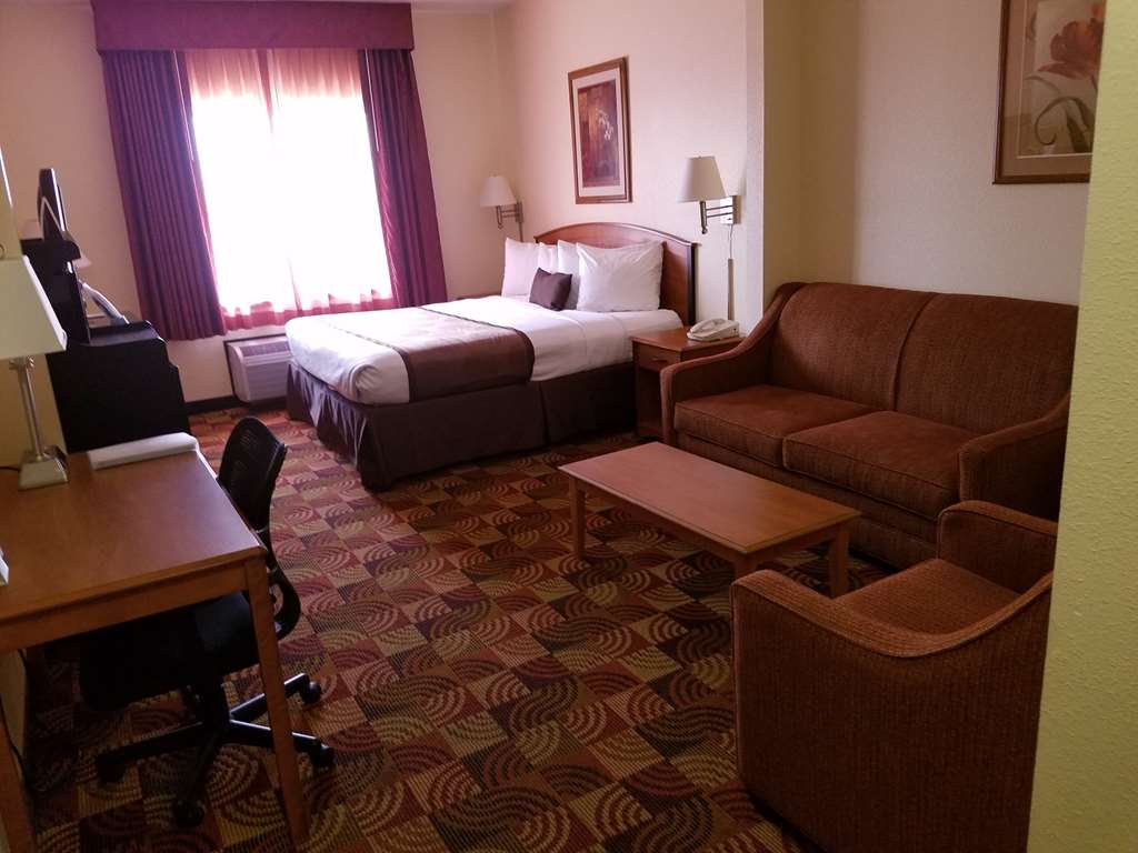 best western laramie inn and suites