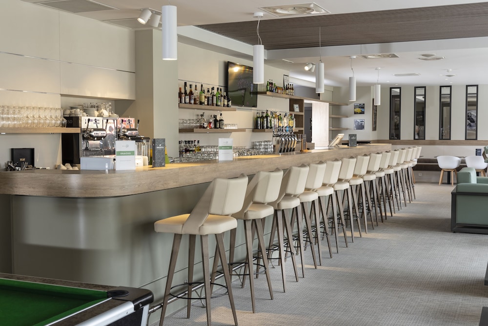 grand prix hotel and restaurant