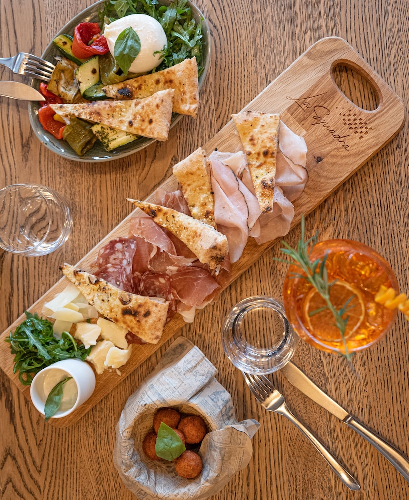 grand prix hotel and restaurant