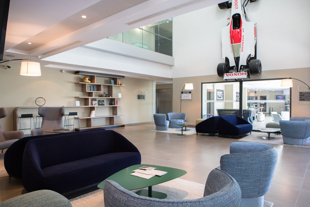 grand prix hotel and restaurant