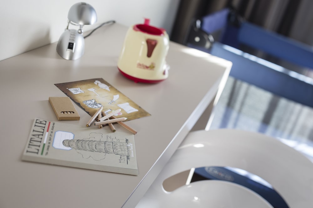 grand prix hotel and restaurant