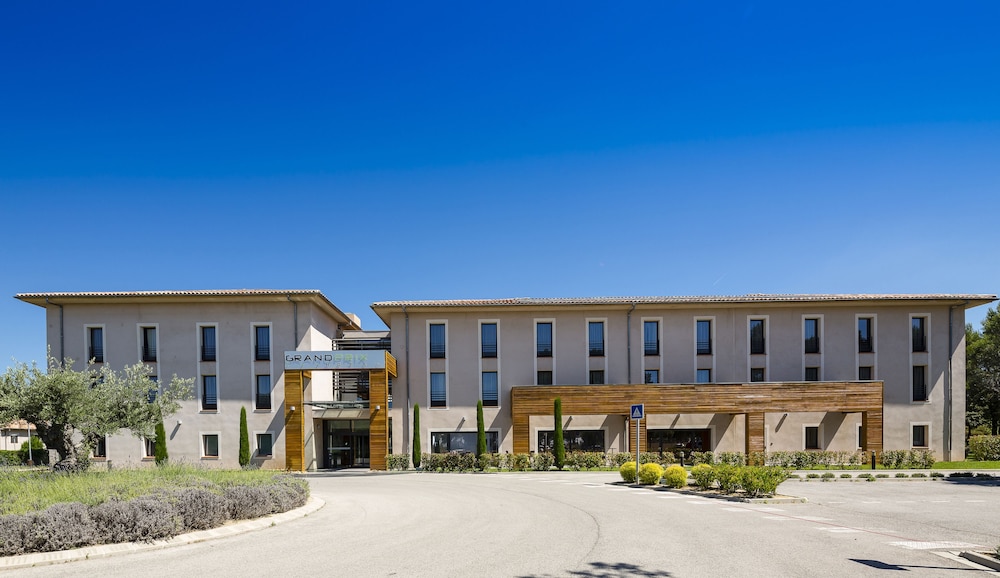 grand prix hotel and restaurant