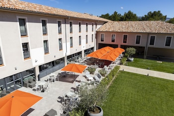 Grand Prix Hotel & Restaurant,Le Beausset>>Bandol,3 star