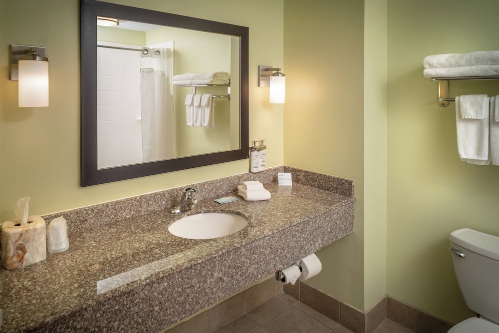 holiday inn express and suites lebanon by ihg