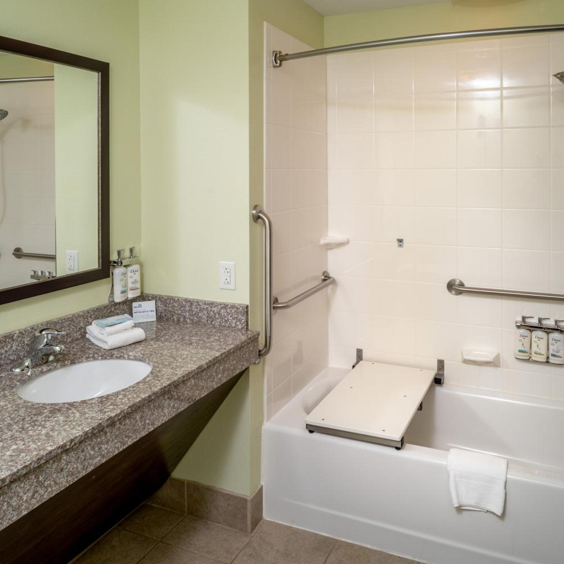 holiday inn express and suites lebanon by ihg
