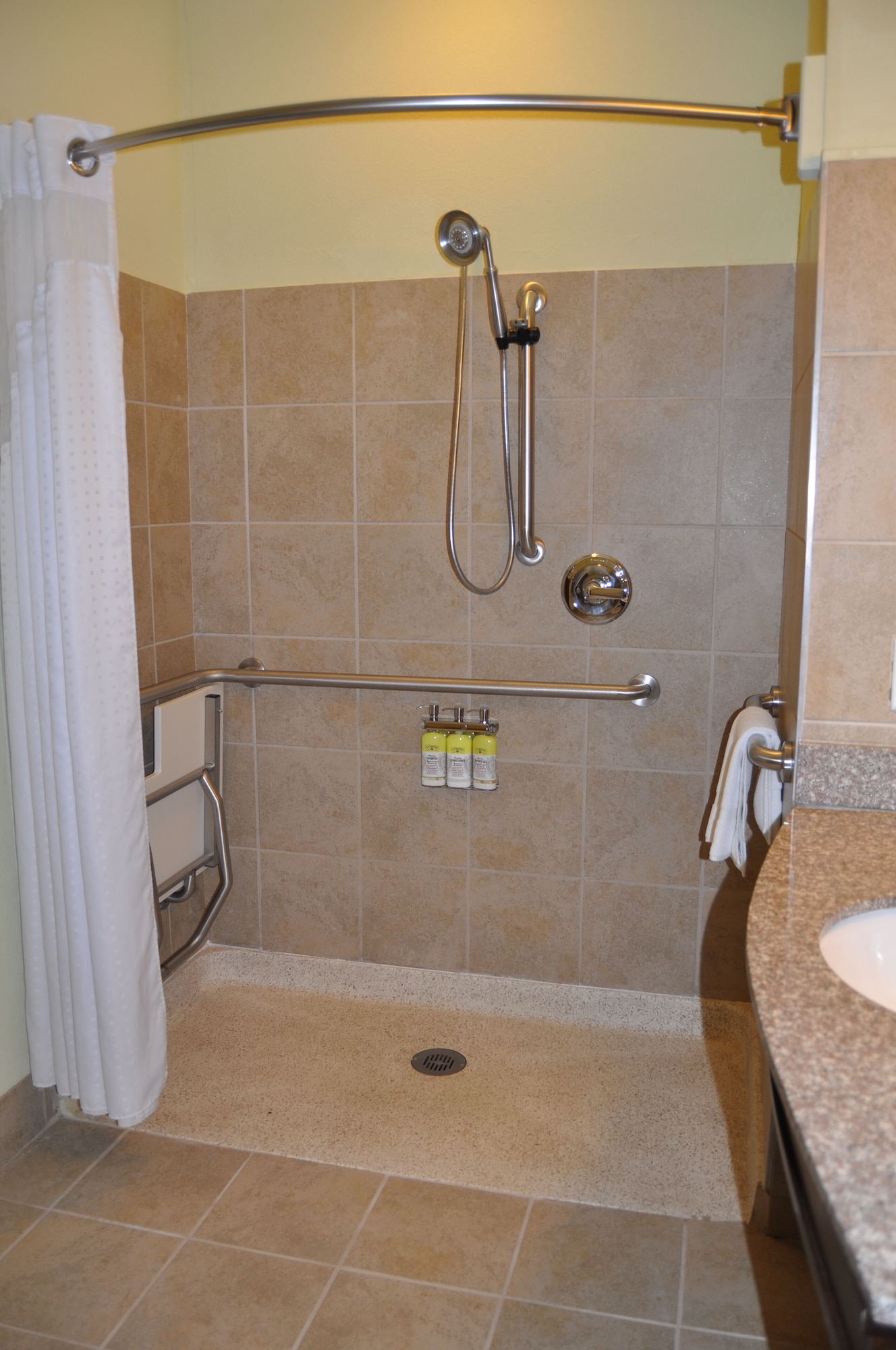 holiday inn express and suites lebanon by ihg
