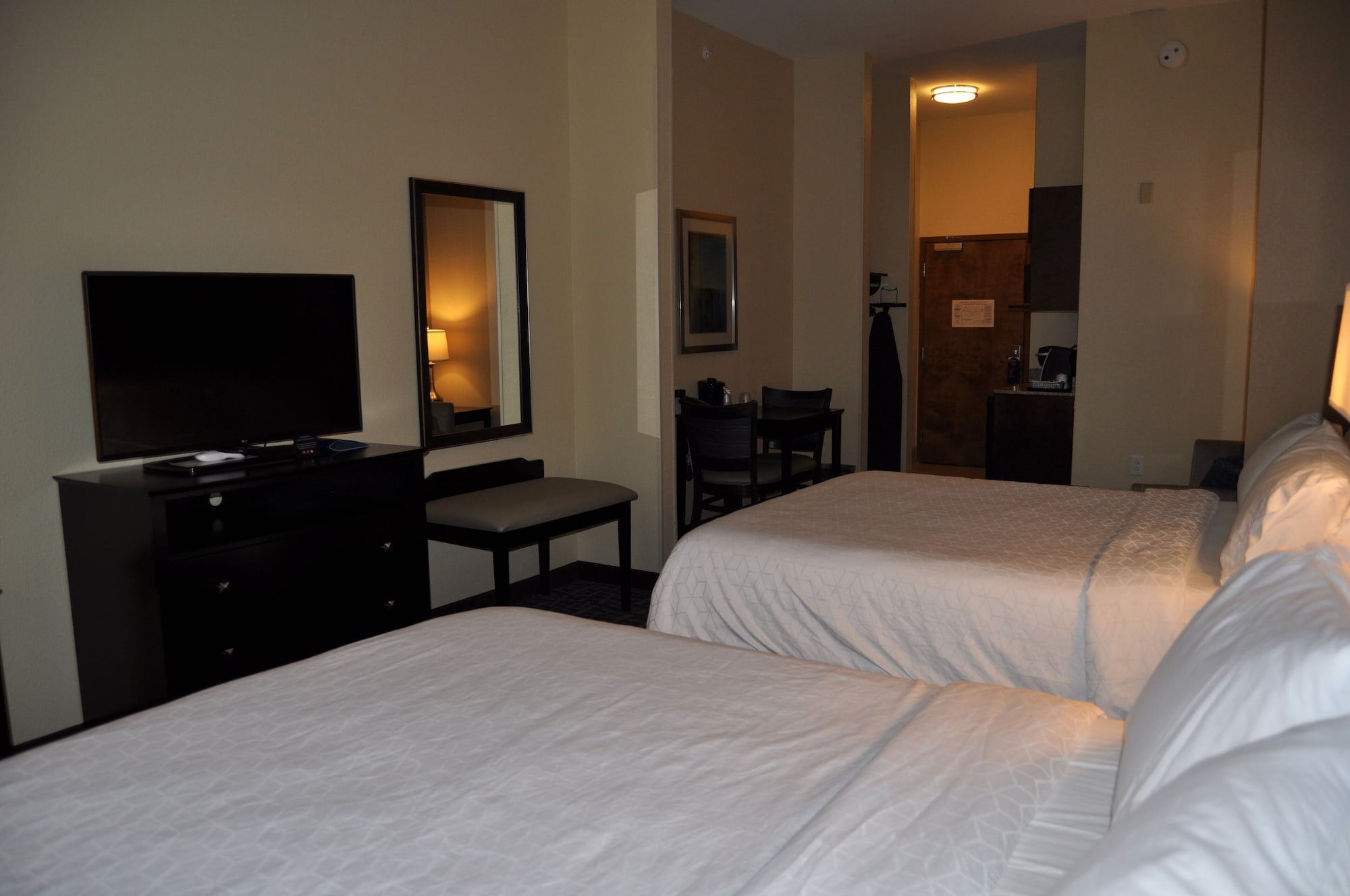 holiday inn express and suites lebanon by ihg