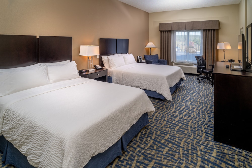 holiday inn express and suites lebanon by ihg