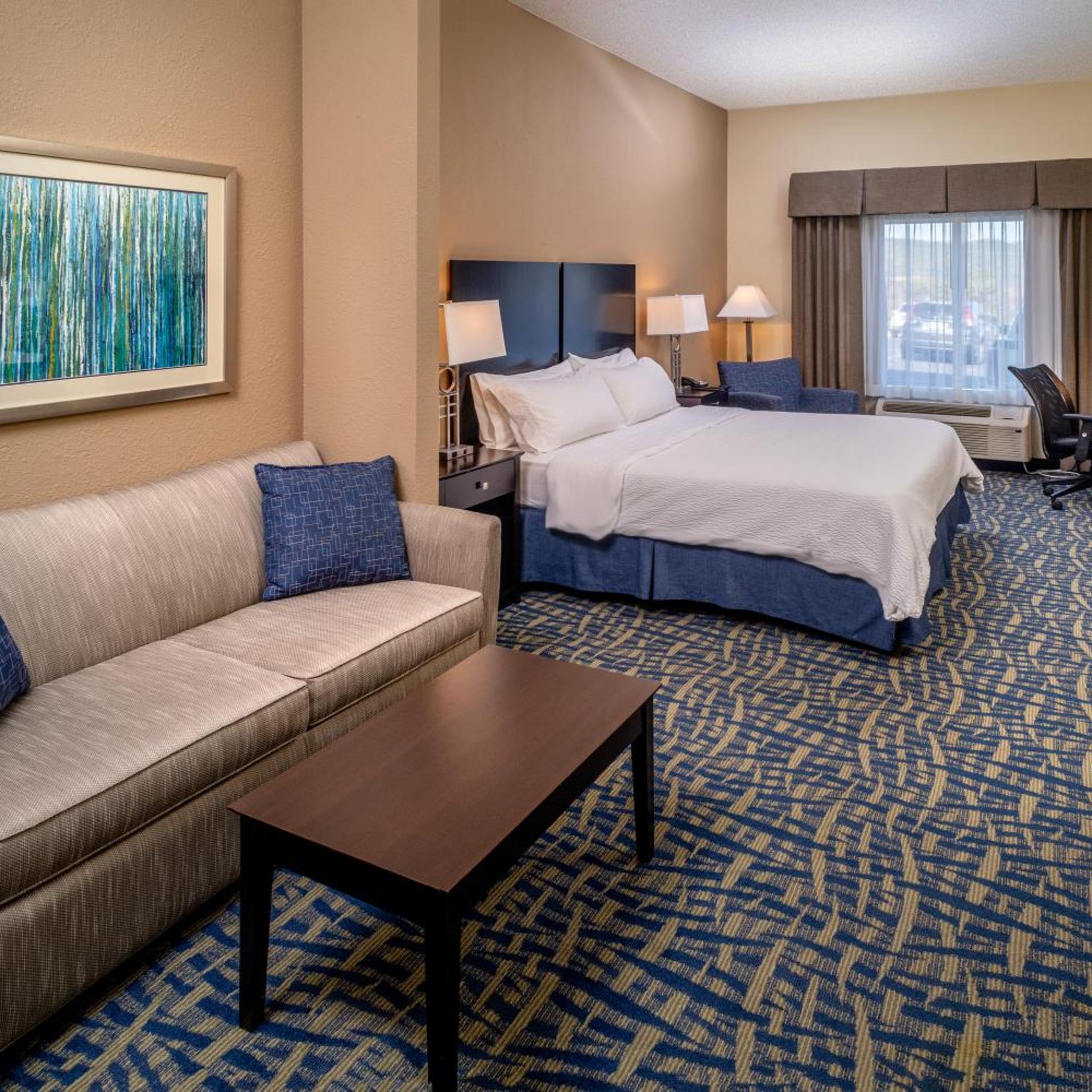 holiday inn express and suites lebanon by ihg