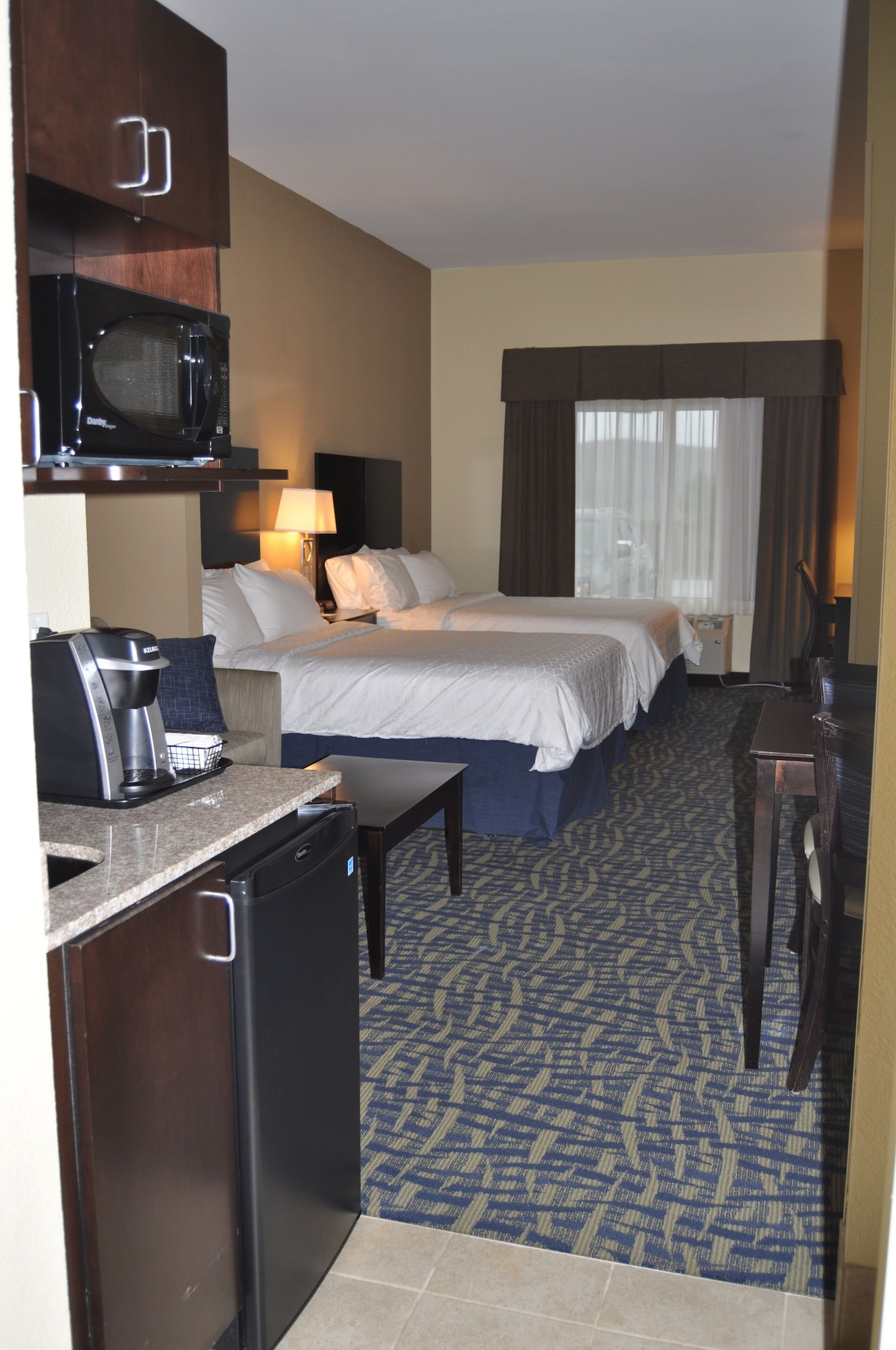 holiday inn express and suites lebanon by ihg