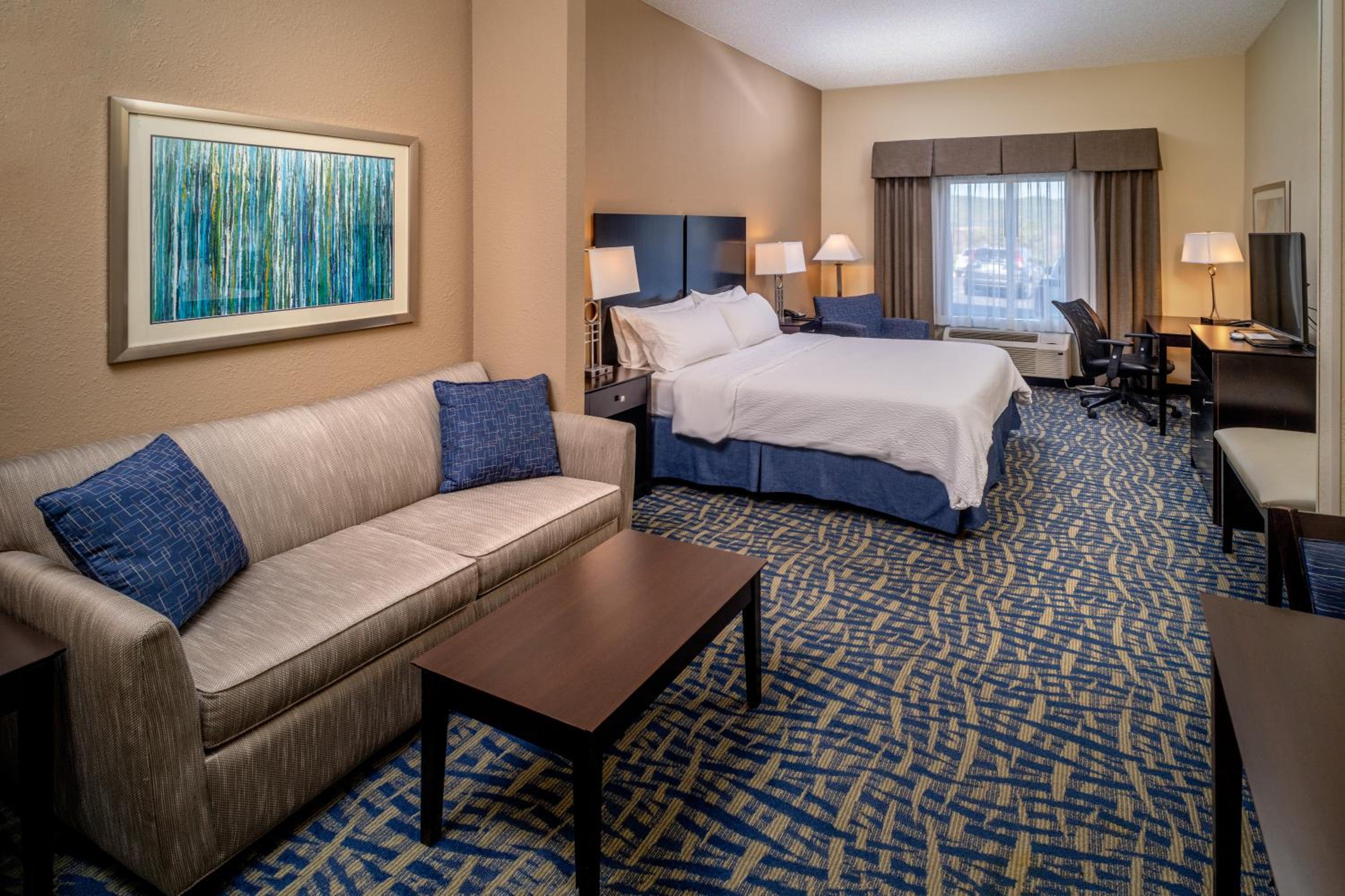 holiday inn express and suites lebanon by ihg