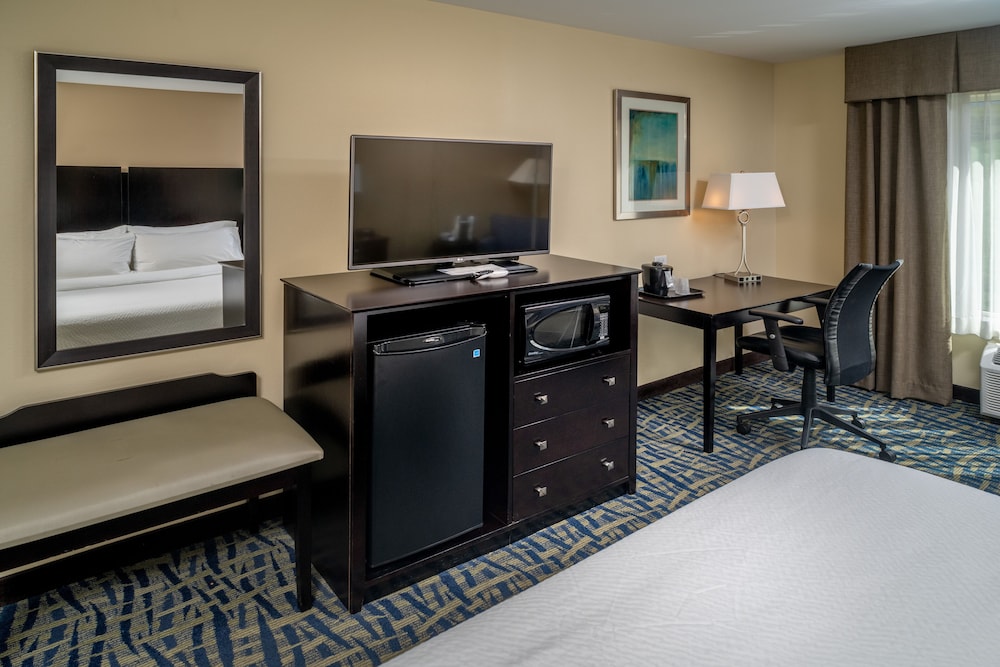 holiday inn express and suites lebanon by ihg