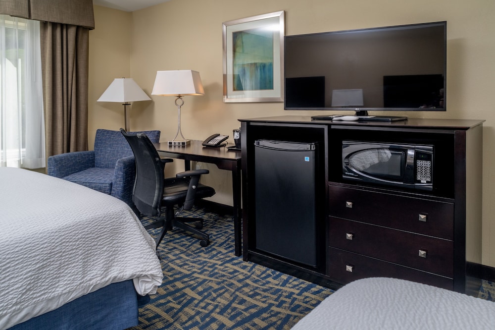 holiday inn express and suites lebanon by ihg