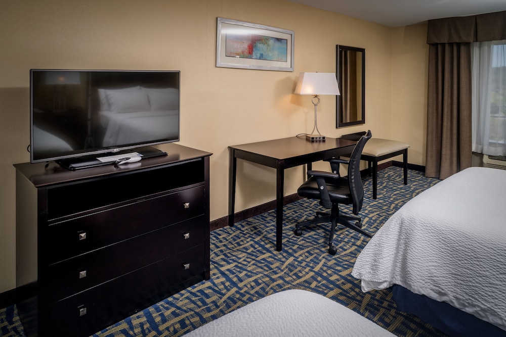 holiday inn express and suites lebanon by ihg