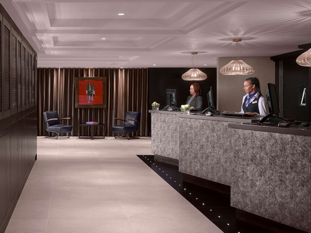 radisson blu hotel leeds city centre