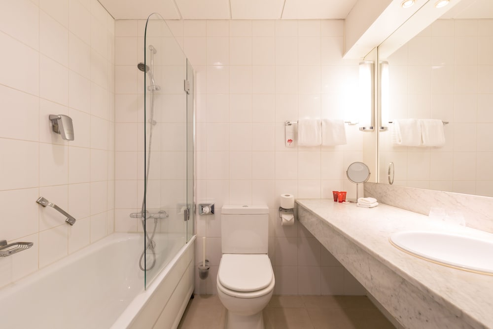 leonardo hotel lelystad city center