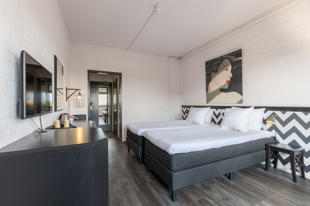 leonardo hotel lelystad city center