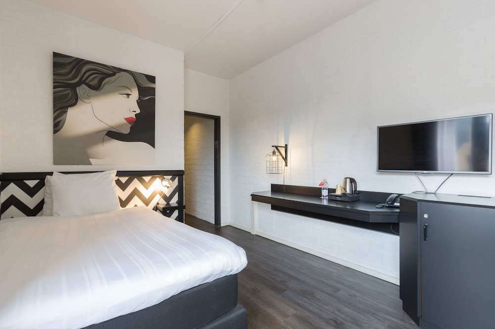 leonardo hotel lelystad city center