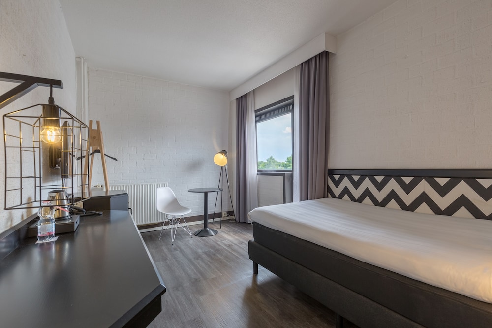 leonardo hotel lelystad city center