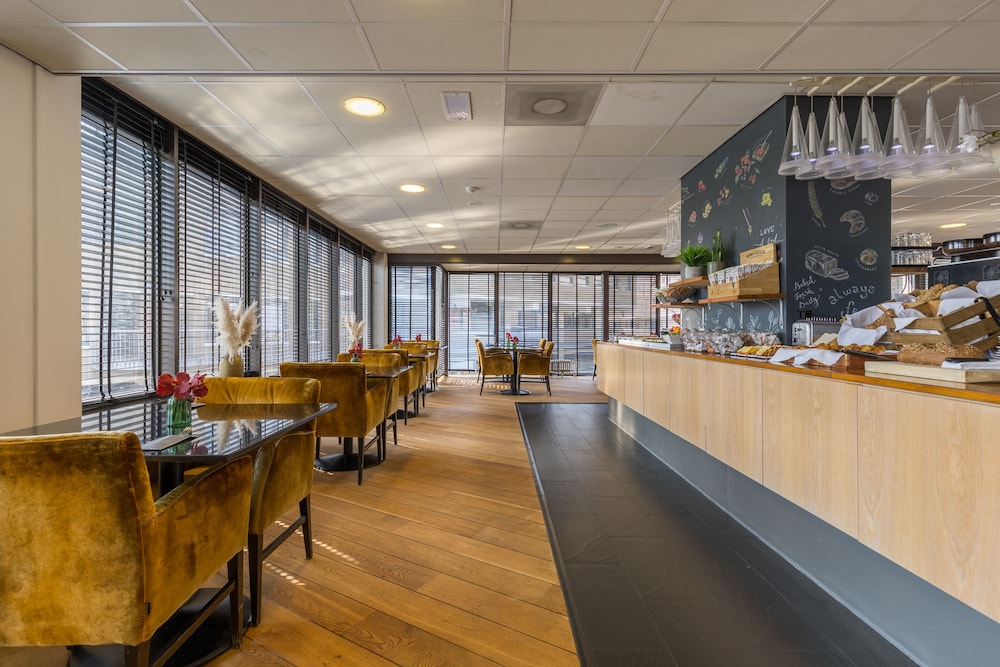leonardo hotel lelystad city center