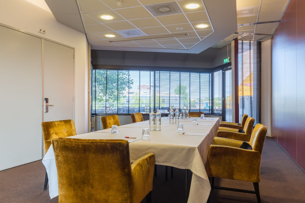 leonardo hotel lelystad city center