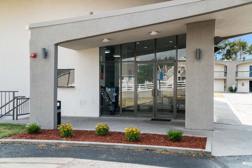 motel 6 lexington ky airport