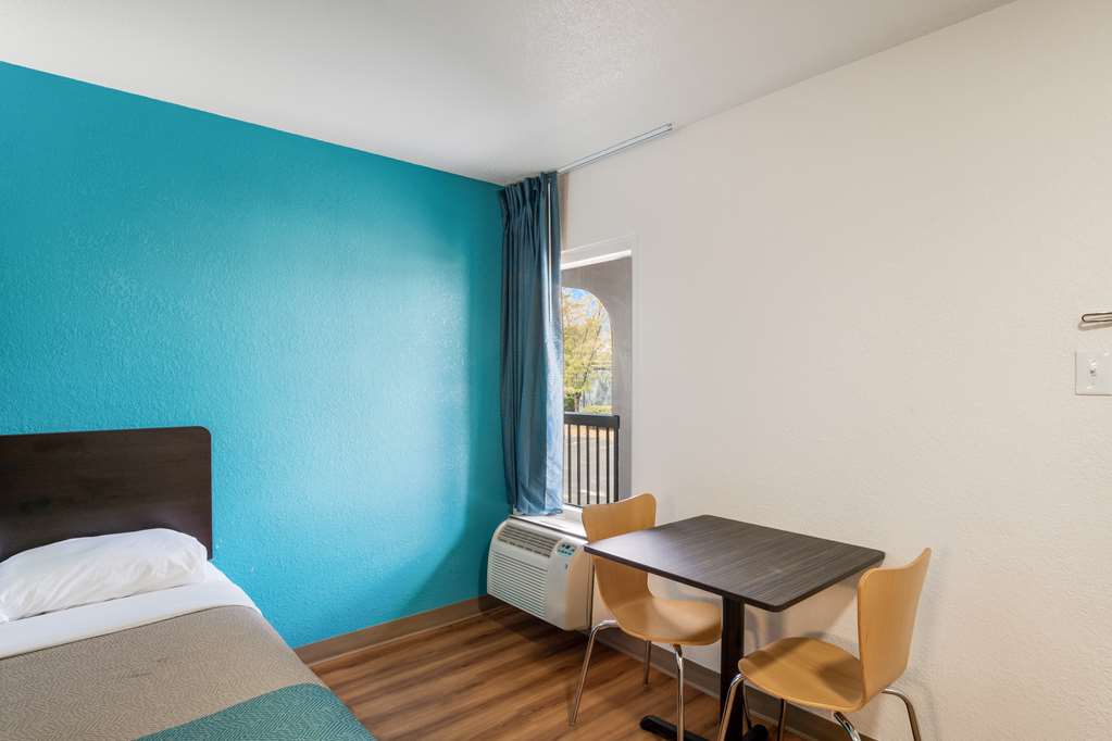 motel 6 lexington ky airport