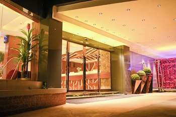 joker hotel and suite