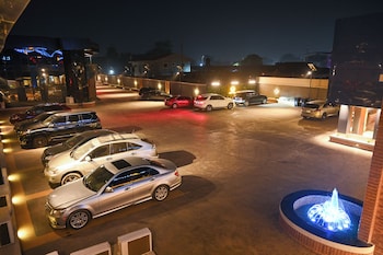 joker hotel and suite