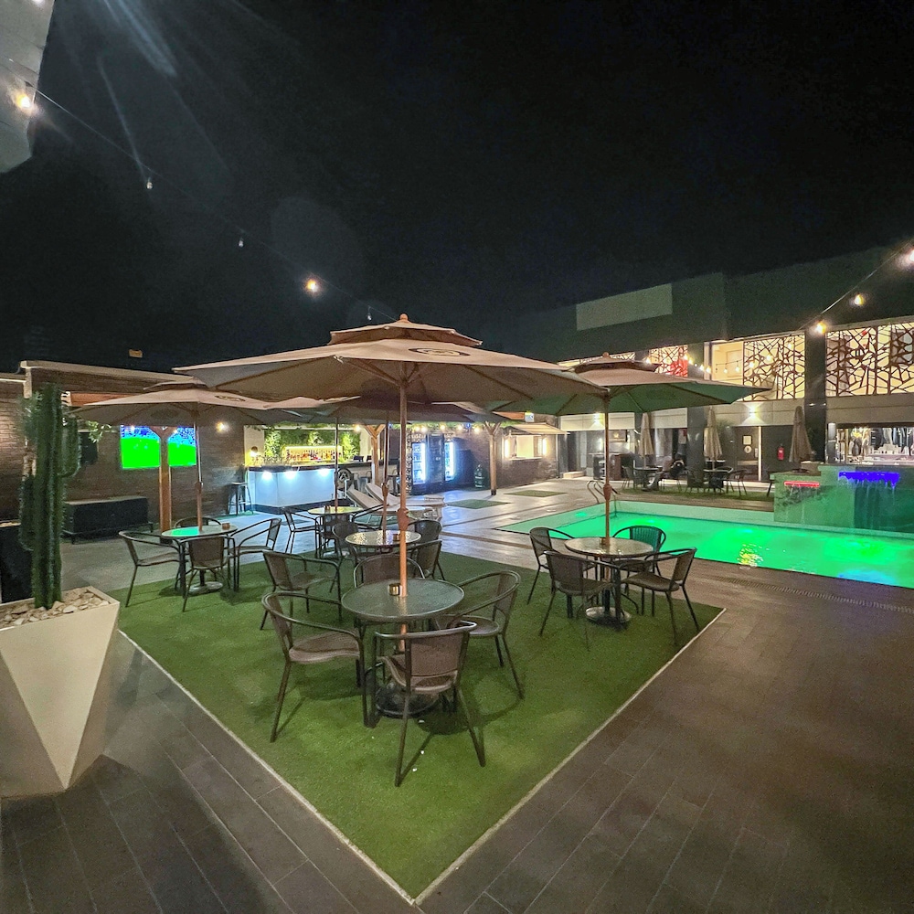 joker hotel and suite